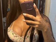 Amanda Dhully